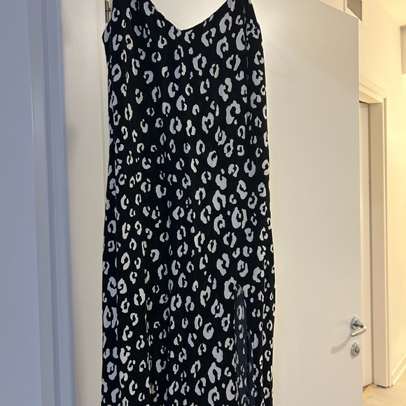 Reformation Crimini Size 4 - Picture 4 of 6